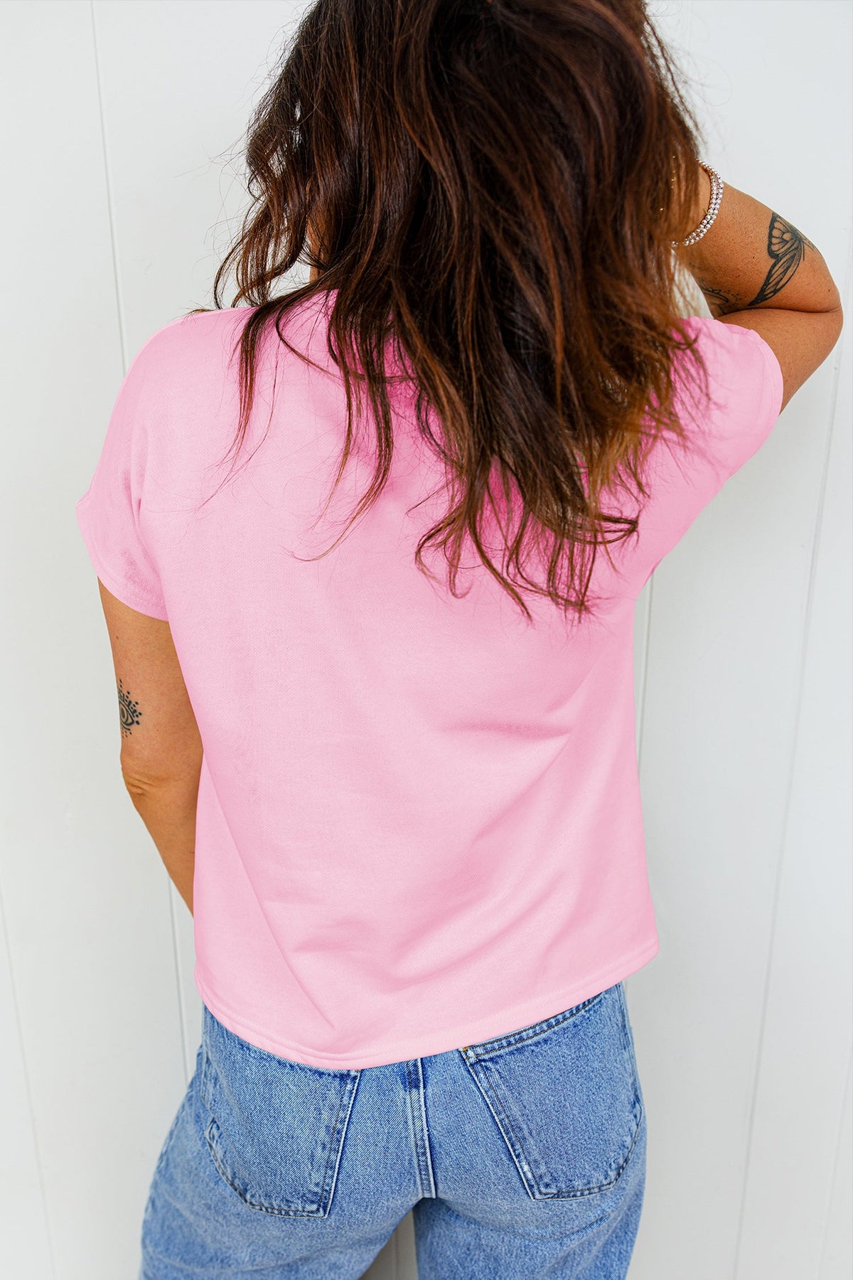 T-shirt in cotone con fiocco leopardato ricamato e girocollo