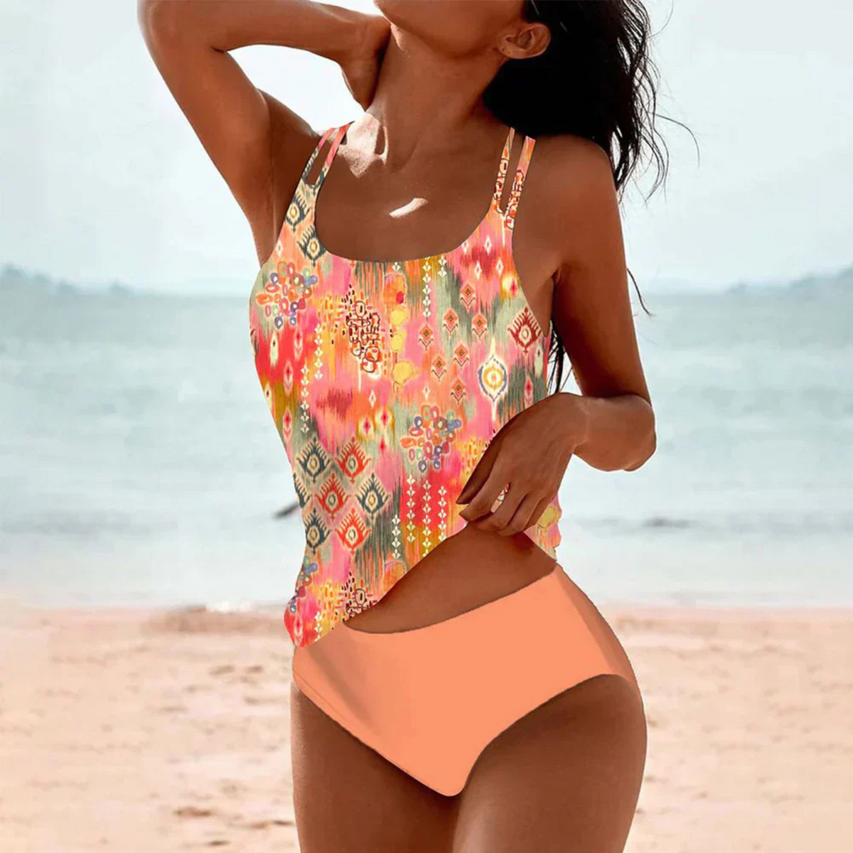 Costume da bagno dal taglio moderno per donna