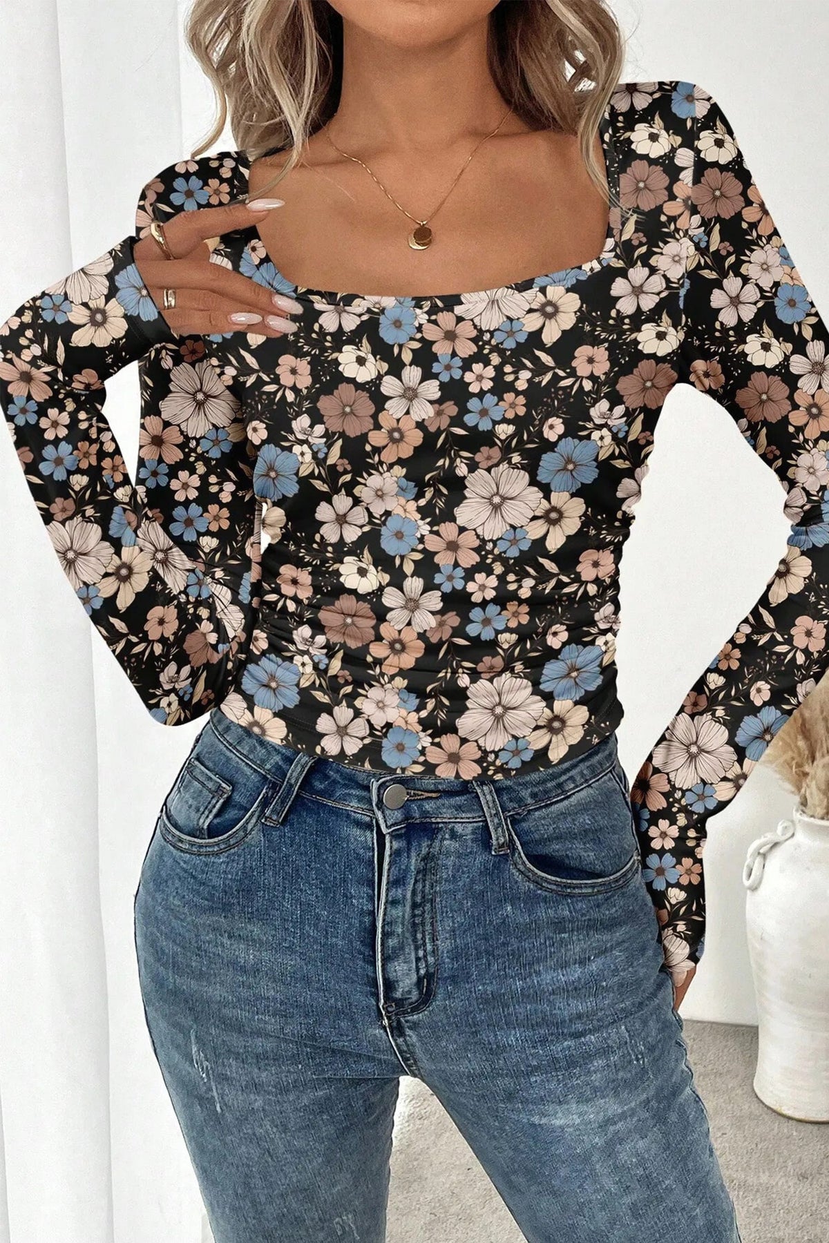 T-shirt Slim a Maniche Lunghe con Stampa Floreale Nera