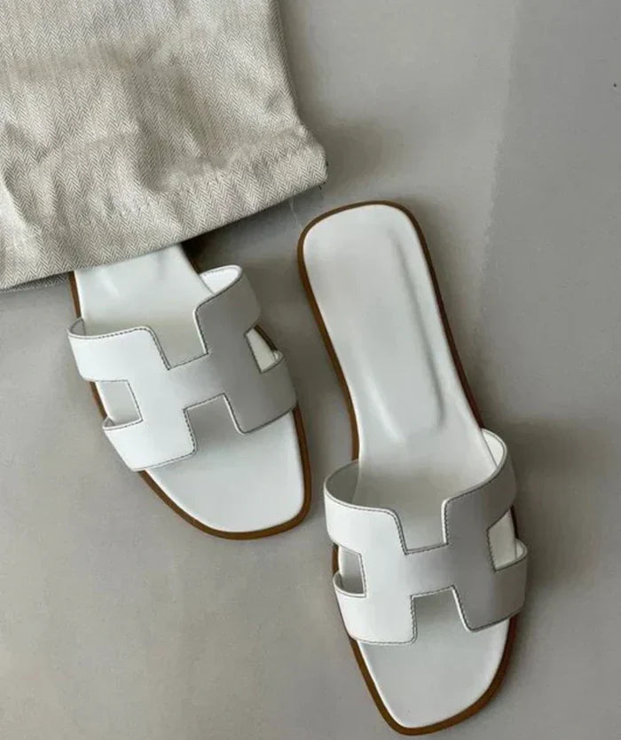 Sandali in Pelle da Donna con Fascia a H e Tacco Basso | Ciabattine Slip-on Comode ed Eleganti per Outfit Estivi