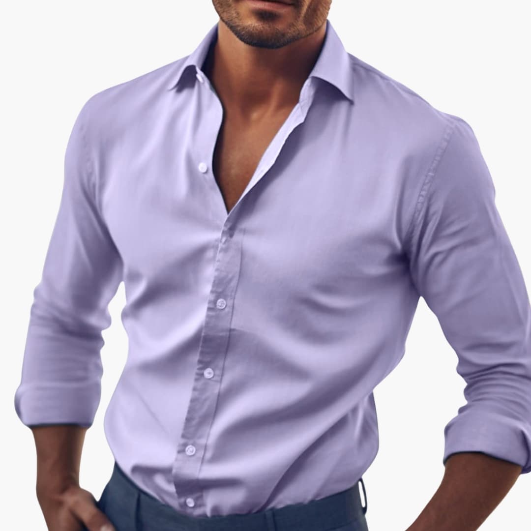 Camicia da uomo dal taglio classico con chiusura a bottoni