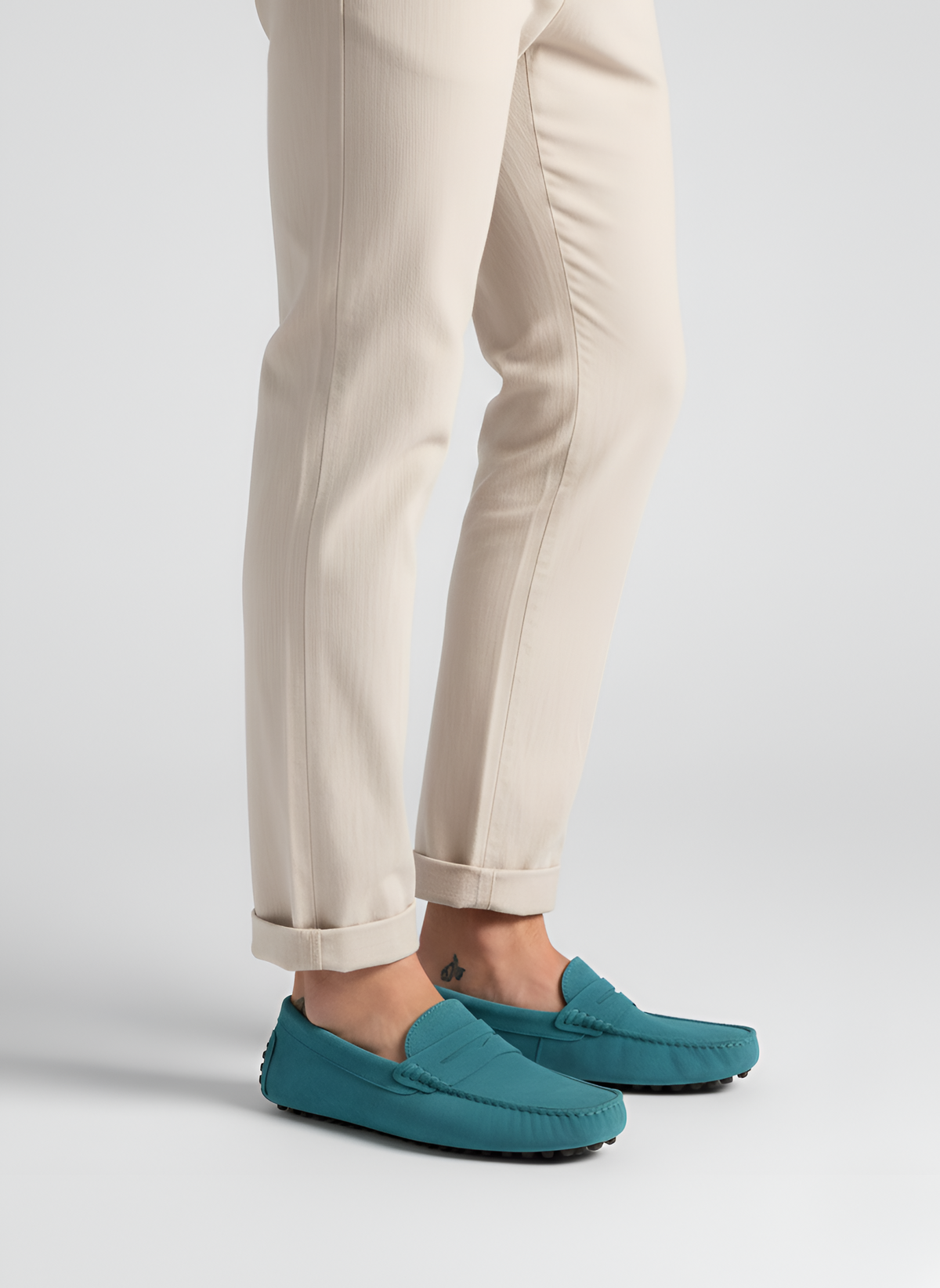 Mocassini Uomo in Pelle Scamosciata con Suola Driver e Calzata Comfort