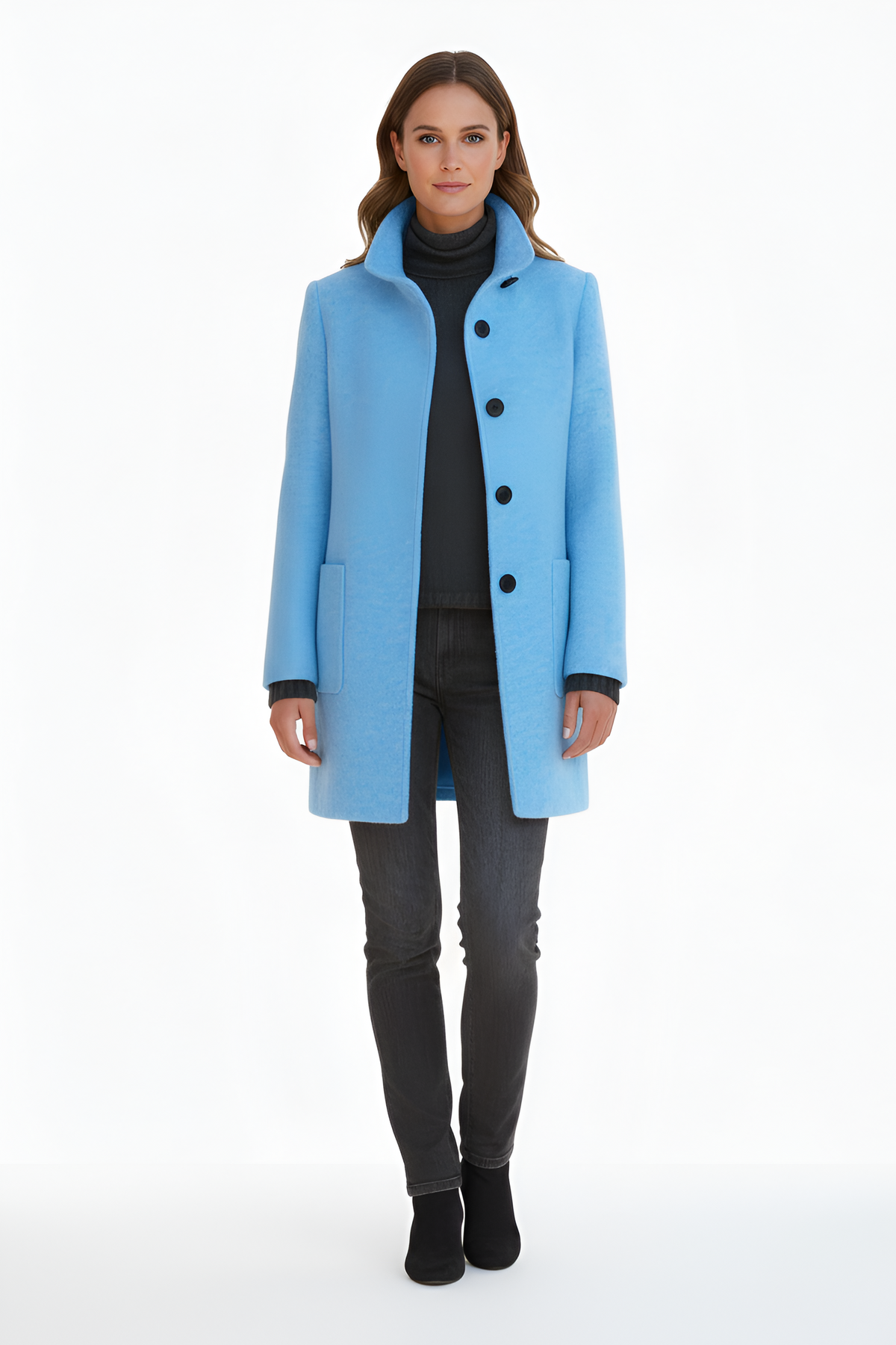 Cappotto femminile elegante dal design essenziale