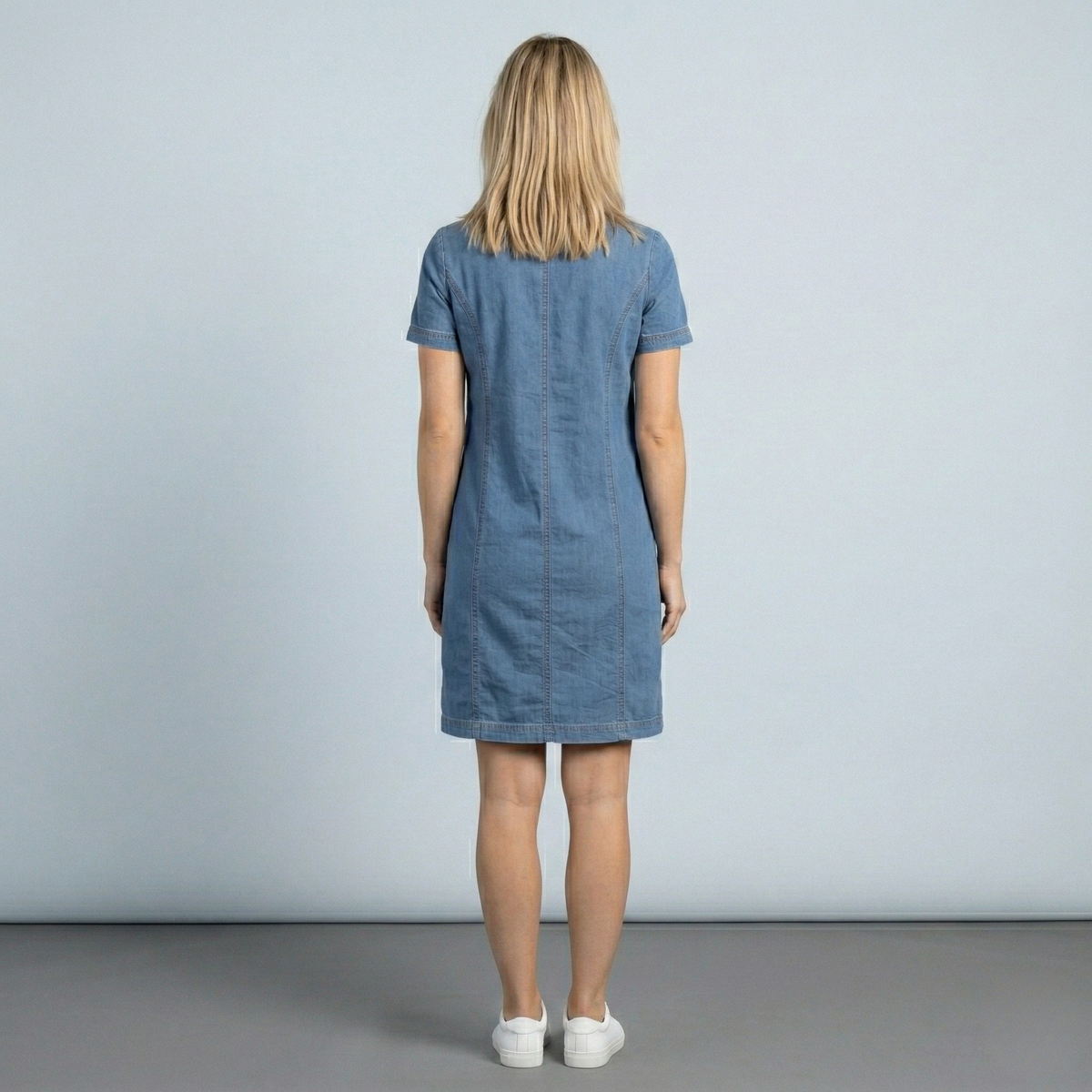 Vestito Donna in Denim Maniche Corte con Tasche e Scollo a V