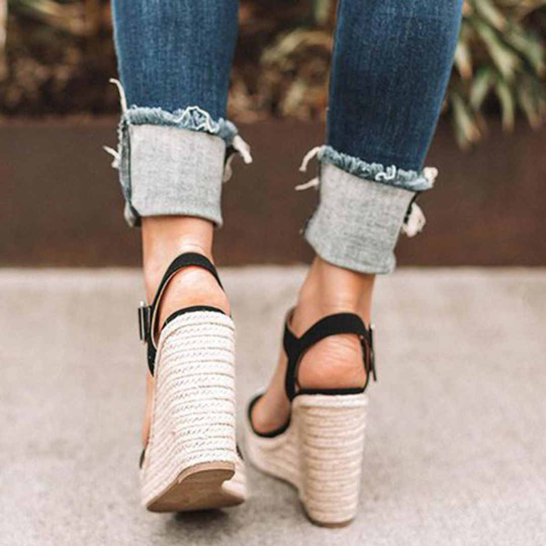 Sandali con zeppa eleganti e comodi da donna