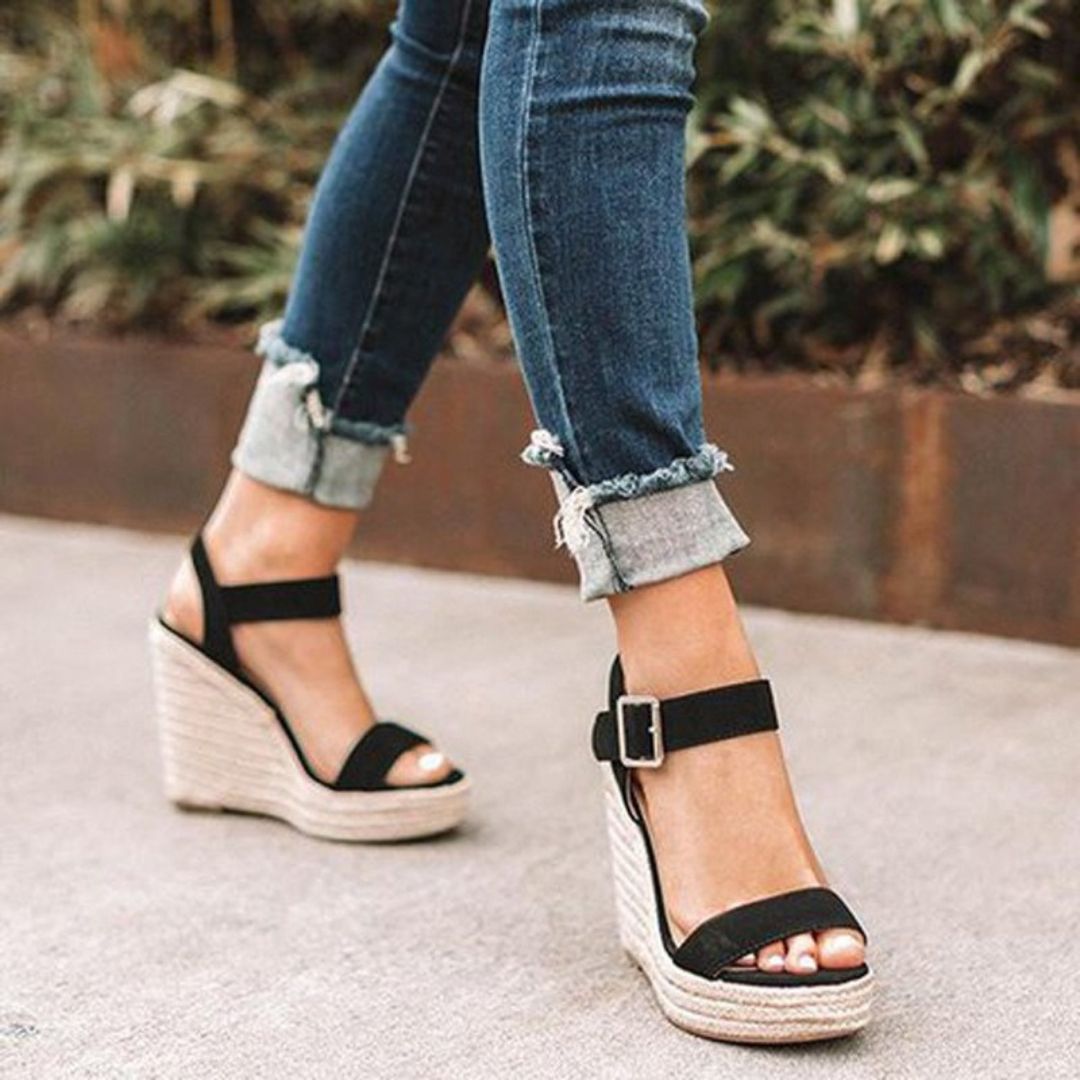 Sandali con zeppa eleganti e comodi da donna