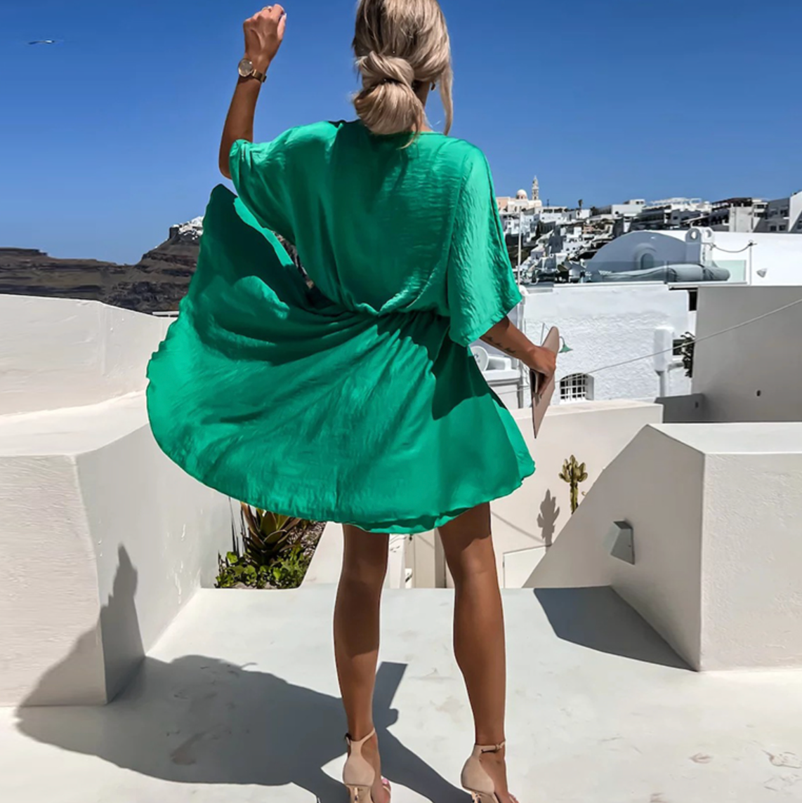 Elegante abito a portafoglio con vestibilità comoda per donna