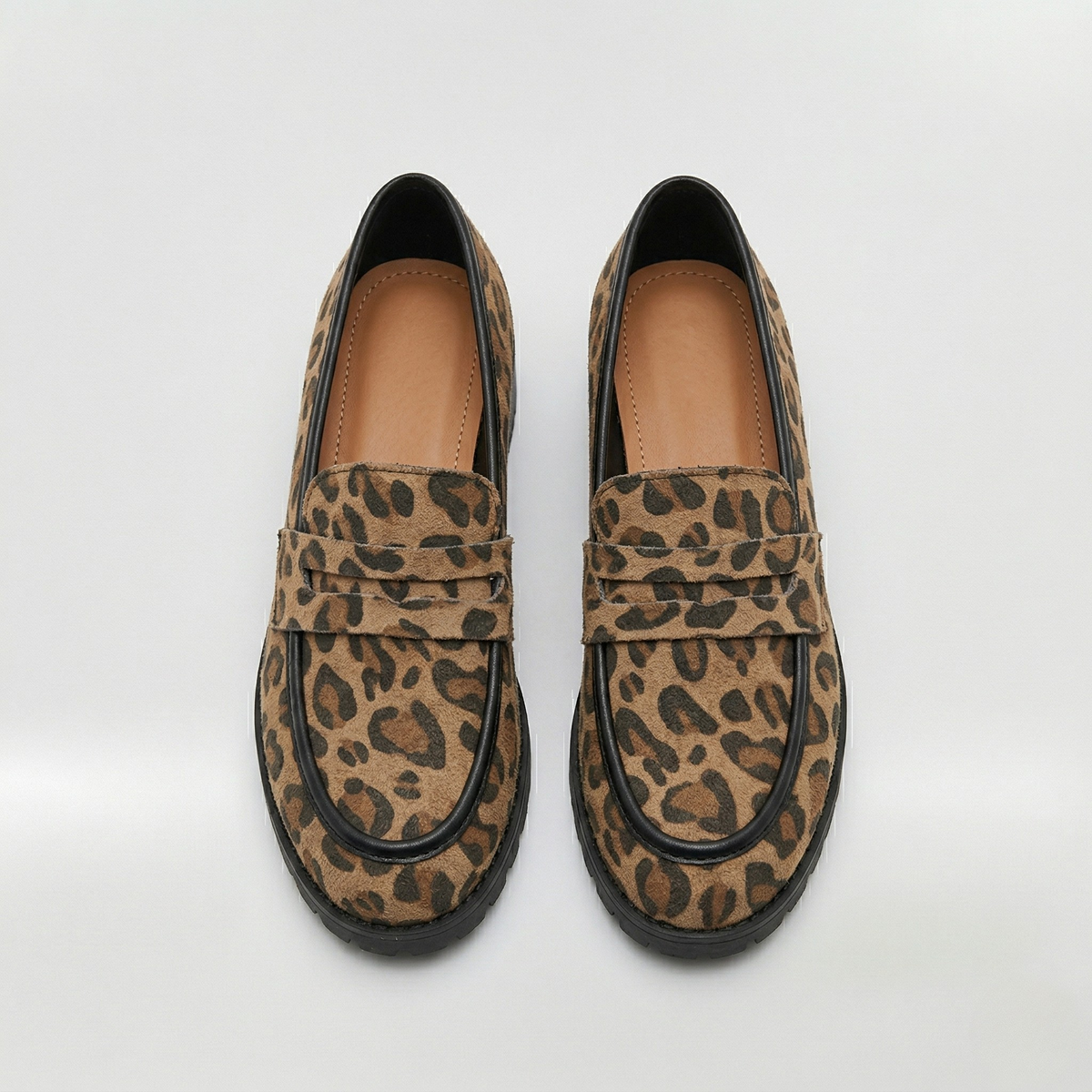 Mocassini leopardati da donna eleganti e confortevoli