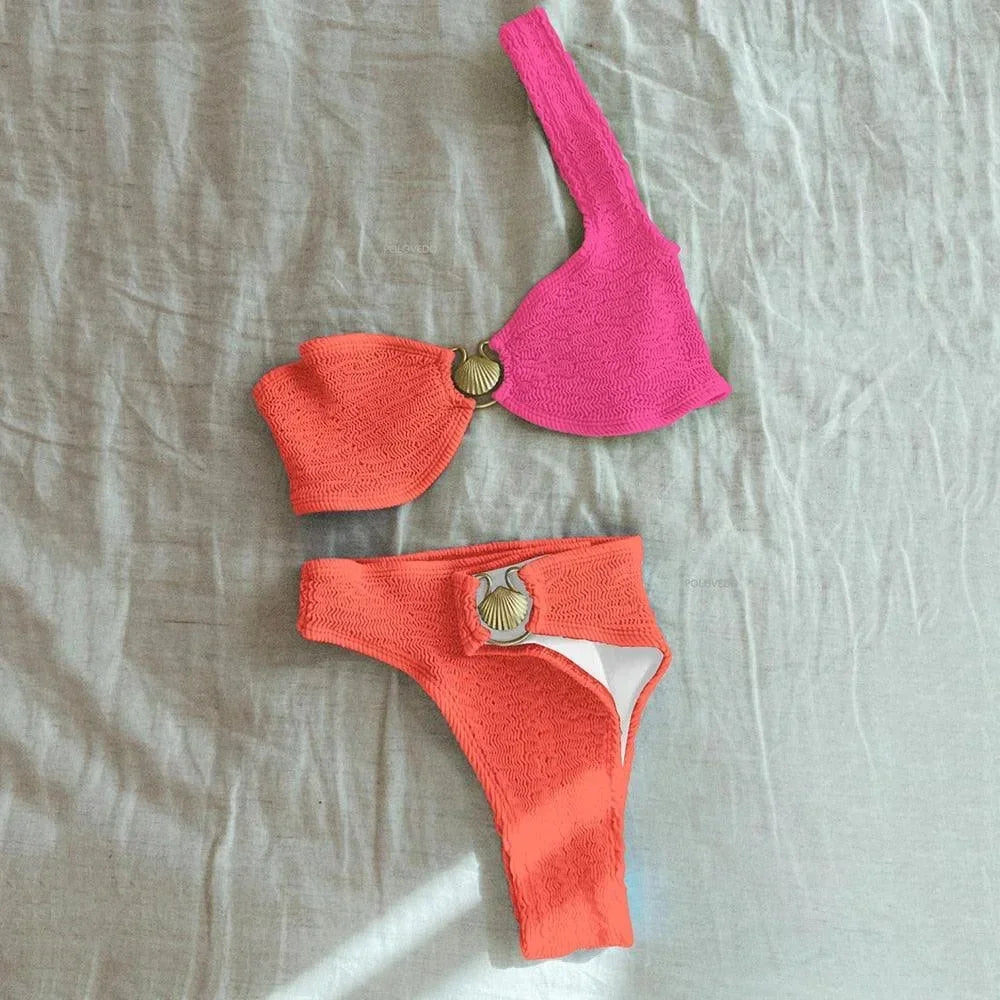 Bikini donna asimmetrico con finitura testurizzata e anello