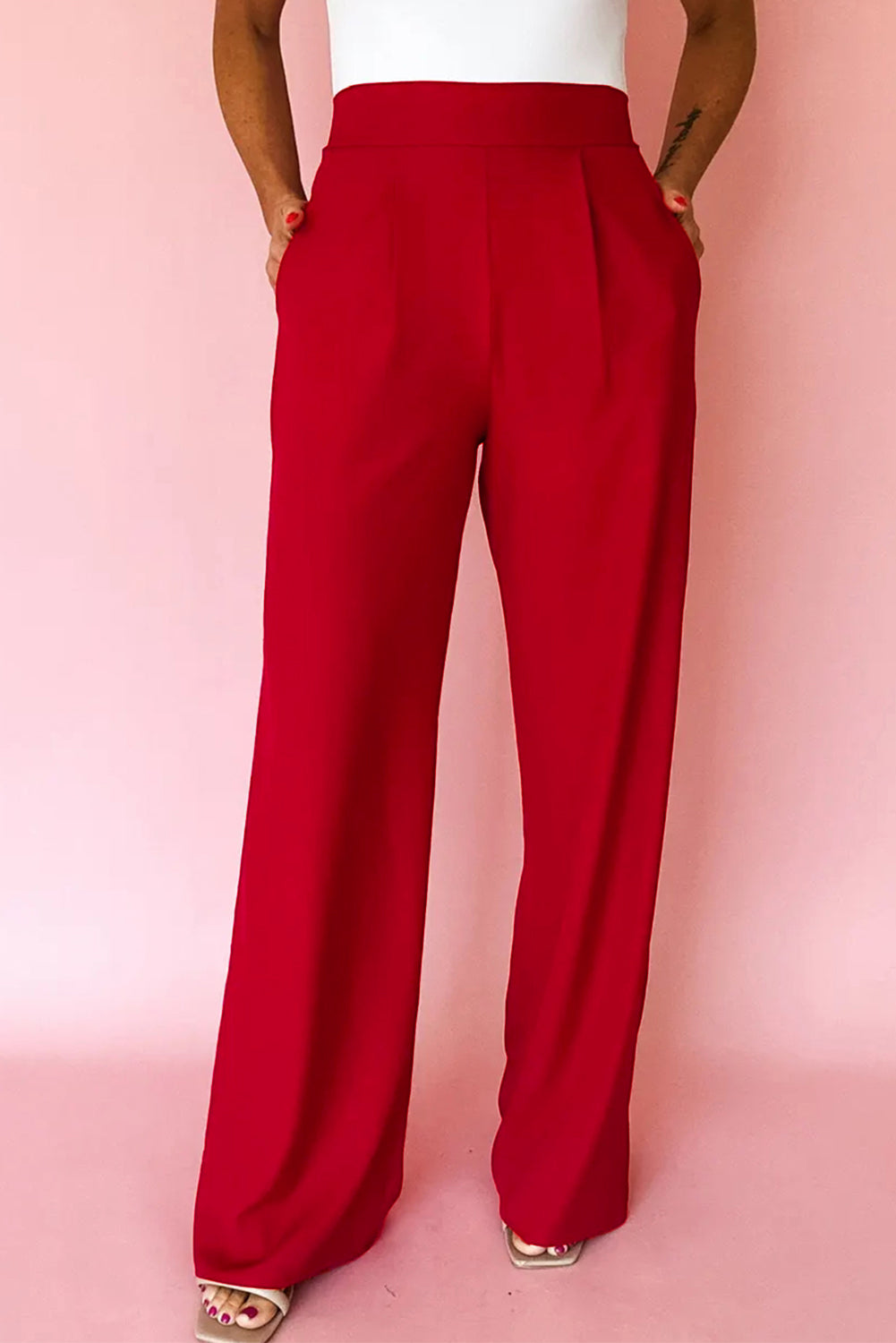 Pantaloni a Gamba Dritta con Dettagli Pieghettati e Vita Alta Elastica
