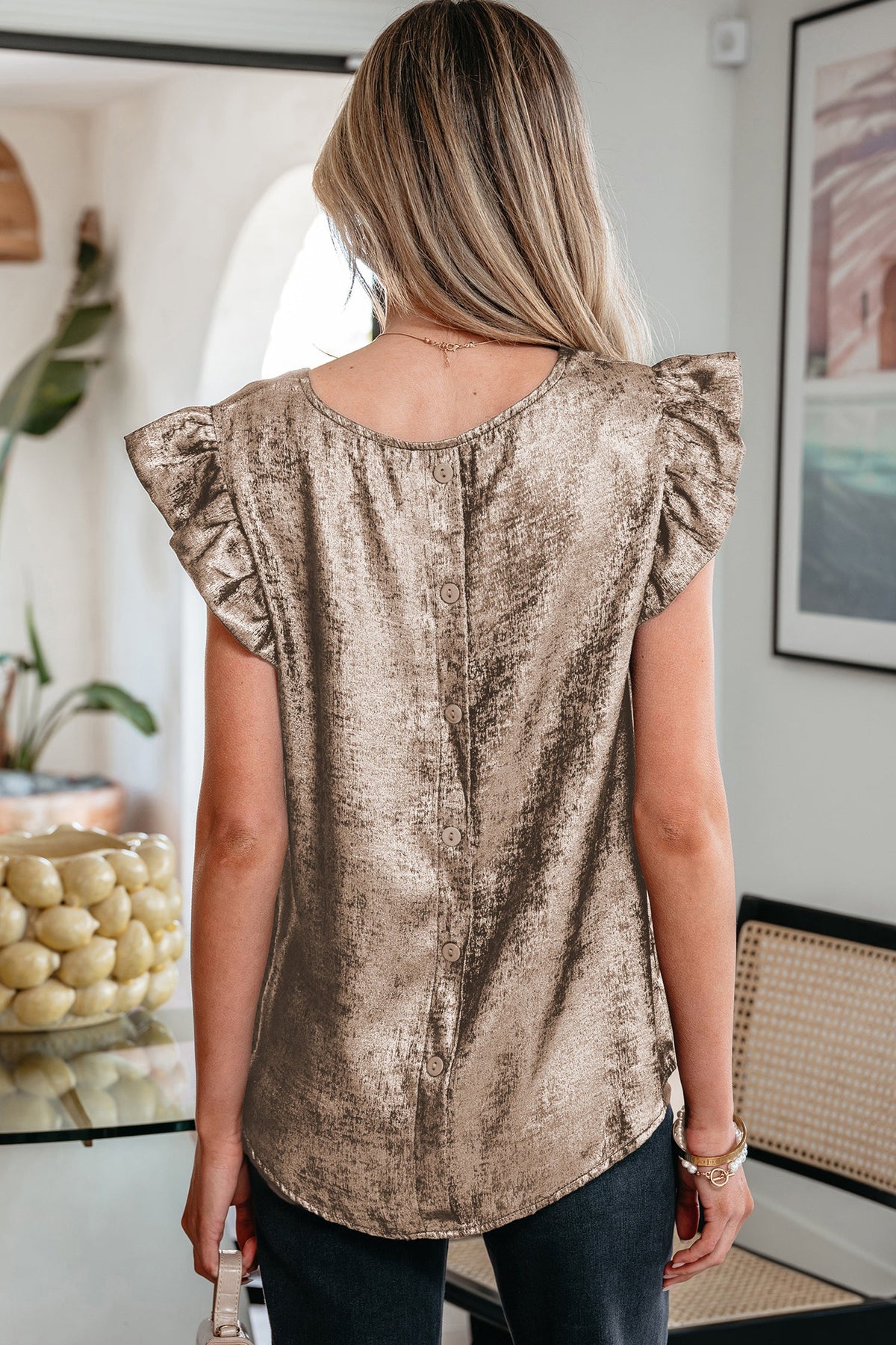 Top Smanicato Metallizzato Oro con Scollo Rotondo e Volant