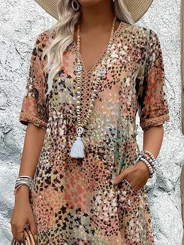 Vestito Estivo con Scollo a V & Stampa Allover – Al Ginocchio & Comodo