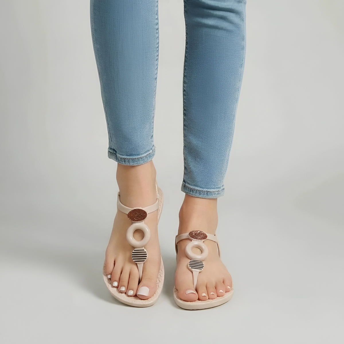 Sandali infradito donna flat con cinturino e decorazioni casual estive