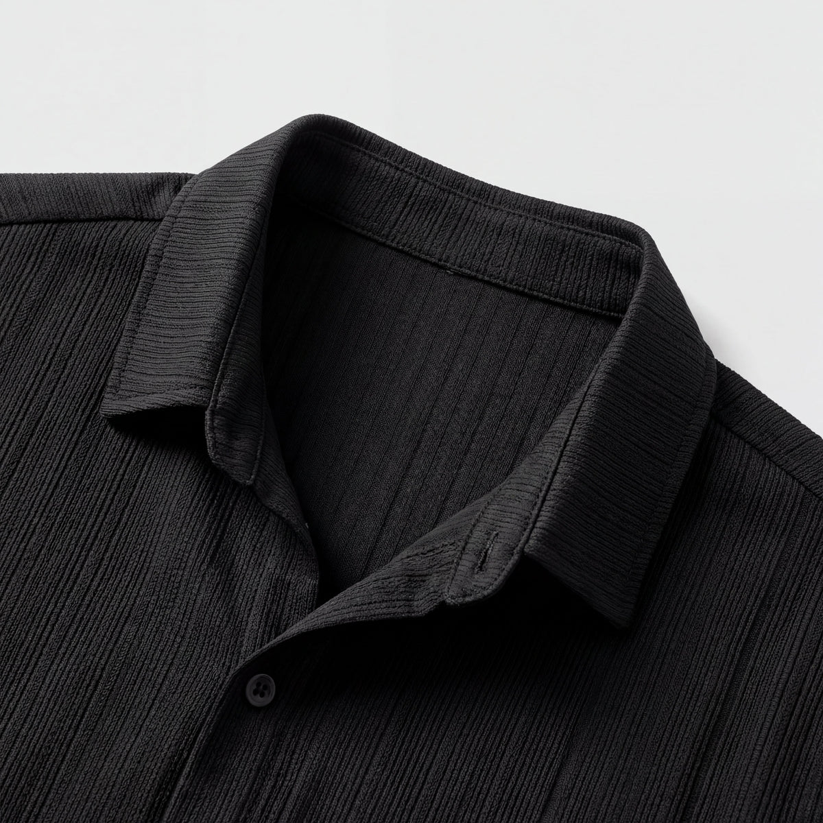 Camicia da uomo a righe a maniche corte con colletto classico