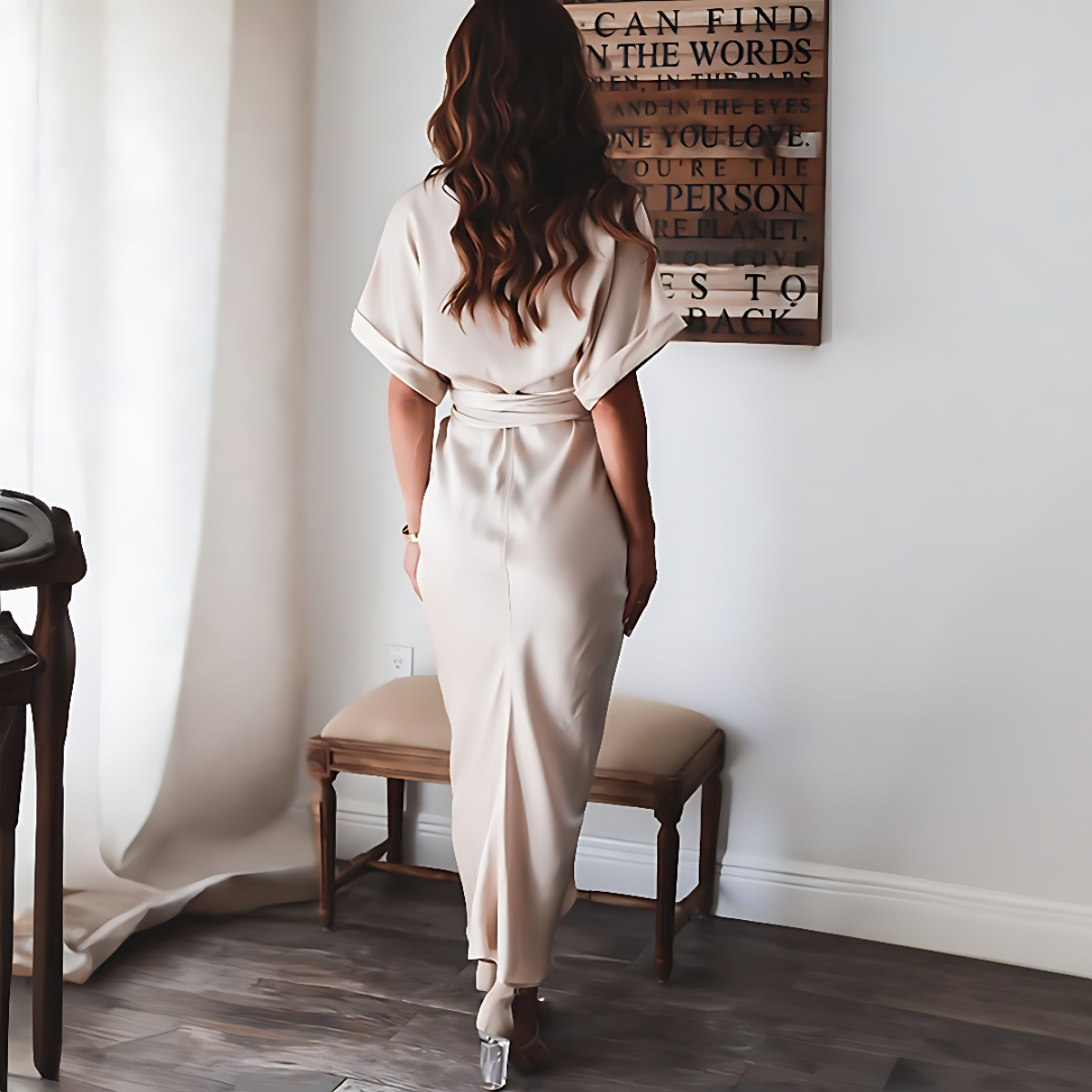 Elegante Abito con Rouches