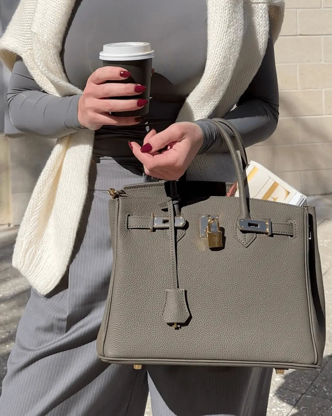 Borsa a mano di lusso in vera pelle da donna elegante e funzionale