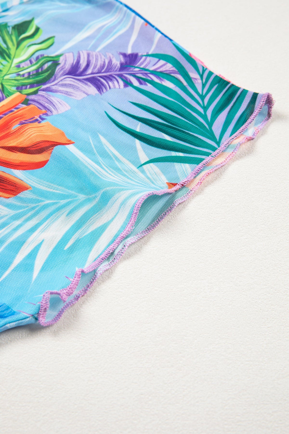 Vestito Copricostume da Spiaggia Semitrasparente con Scollo a V e Stampa Tropicale Celeste