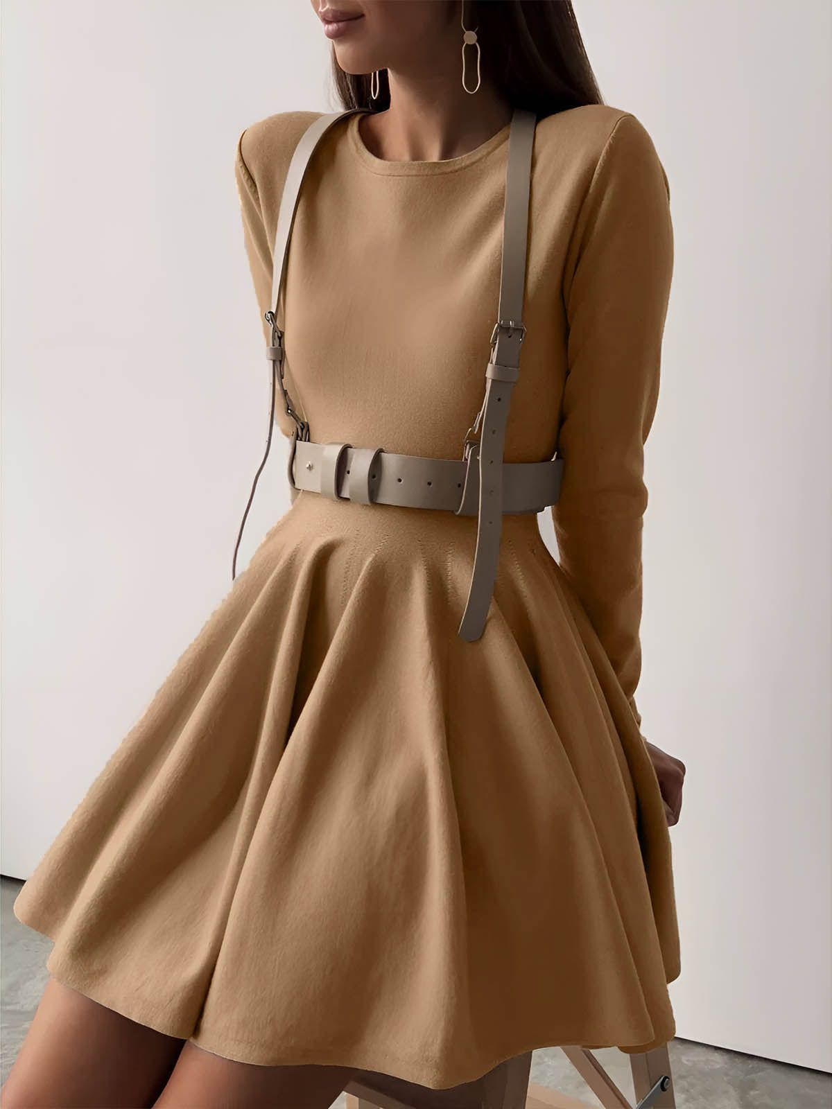 Alina | Elegante Abito Skater da Donna in Crema con Maniche Lunghe