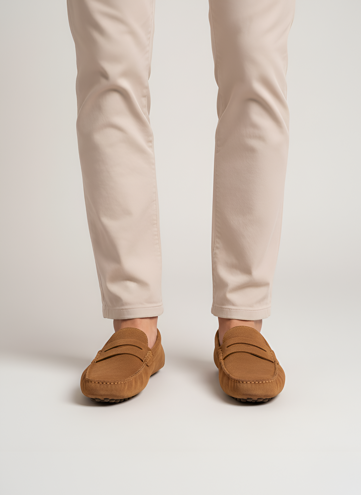 Mocassini Uomo in Pelle Scamosciata con Suola Driver e Calzata Comfort
