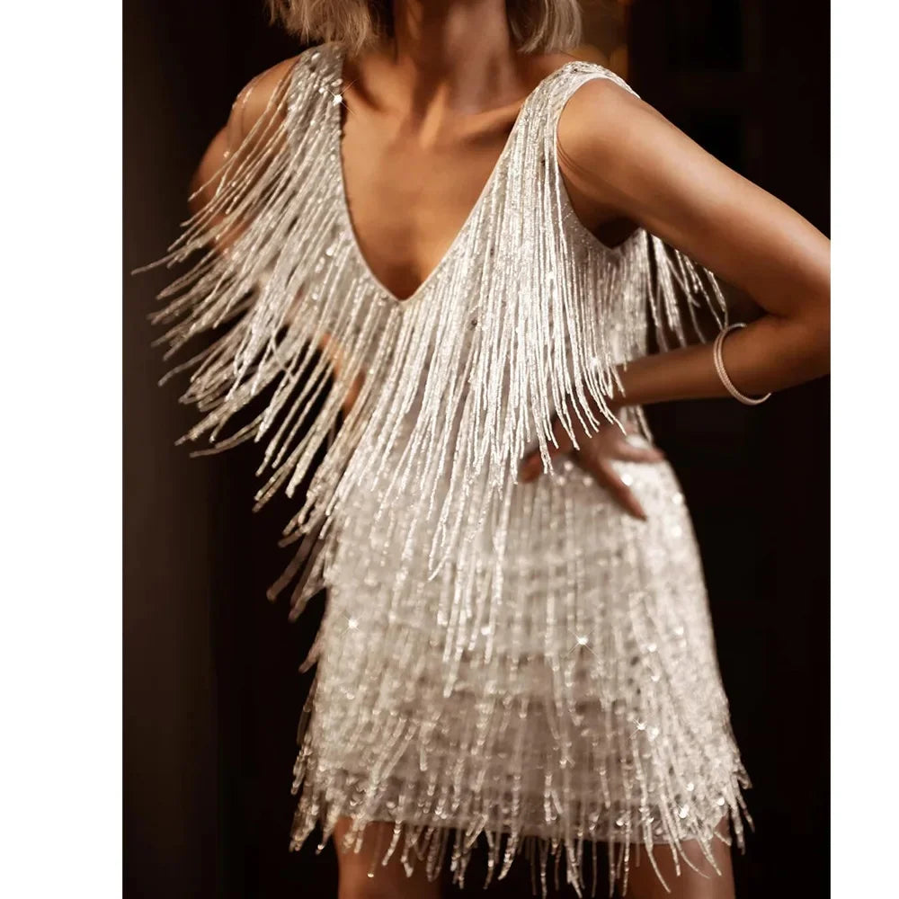 Elegante Abito da Cocktail da Donna con Frange e Piume
