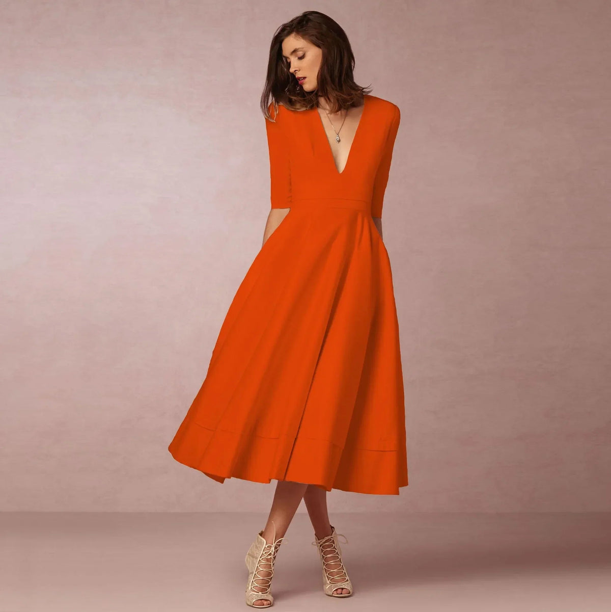 Vestito midi con scollo a V e maniche al gomito da donna