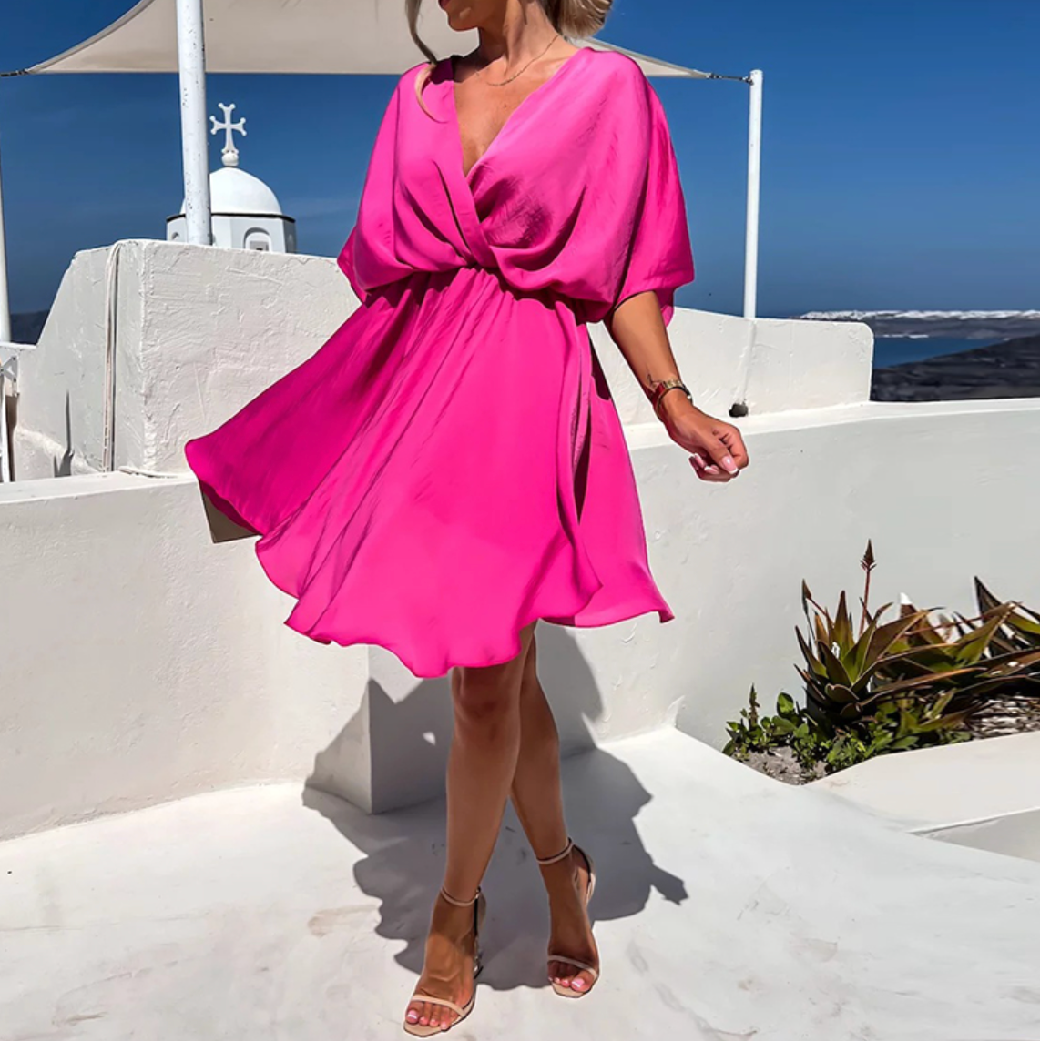 Elegante abito a portafoglio con vestibilità comoda per donna