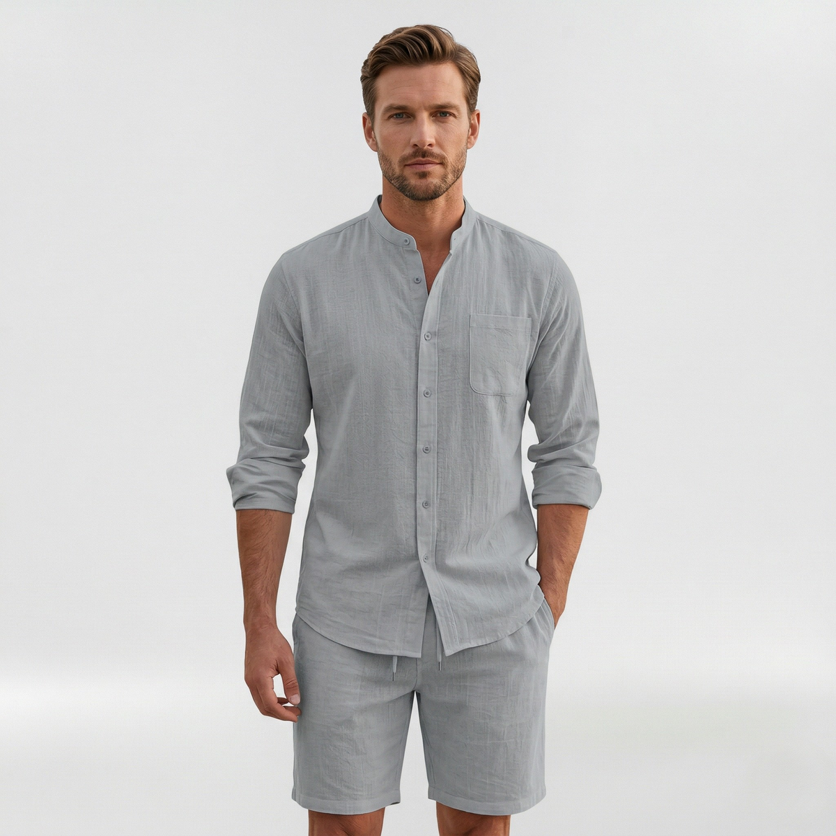 Completo uomo camicia e shorts relaxed fit per uno stile casual estivo