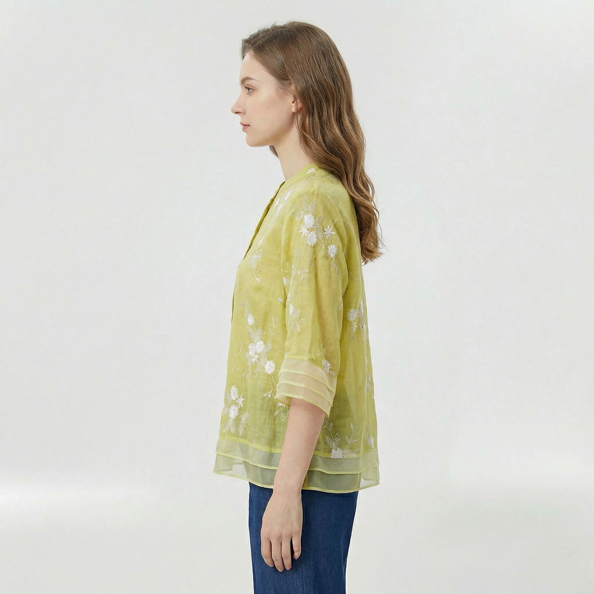 Blusa donna morbida con ricami floreali e colletto coreano casual