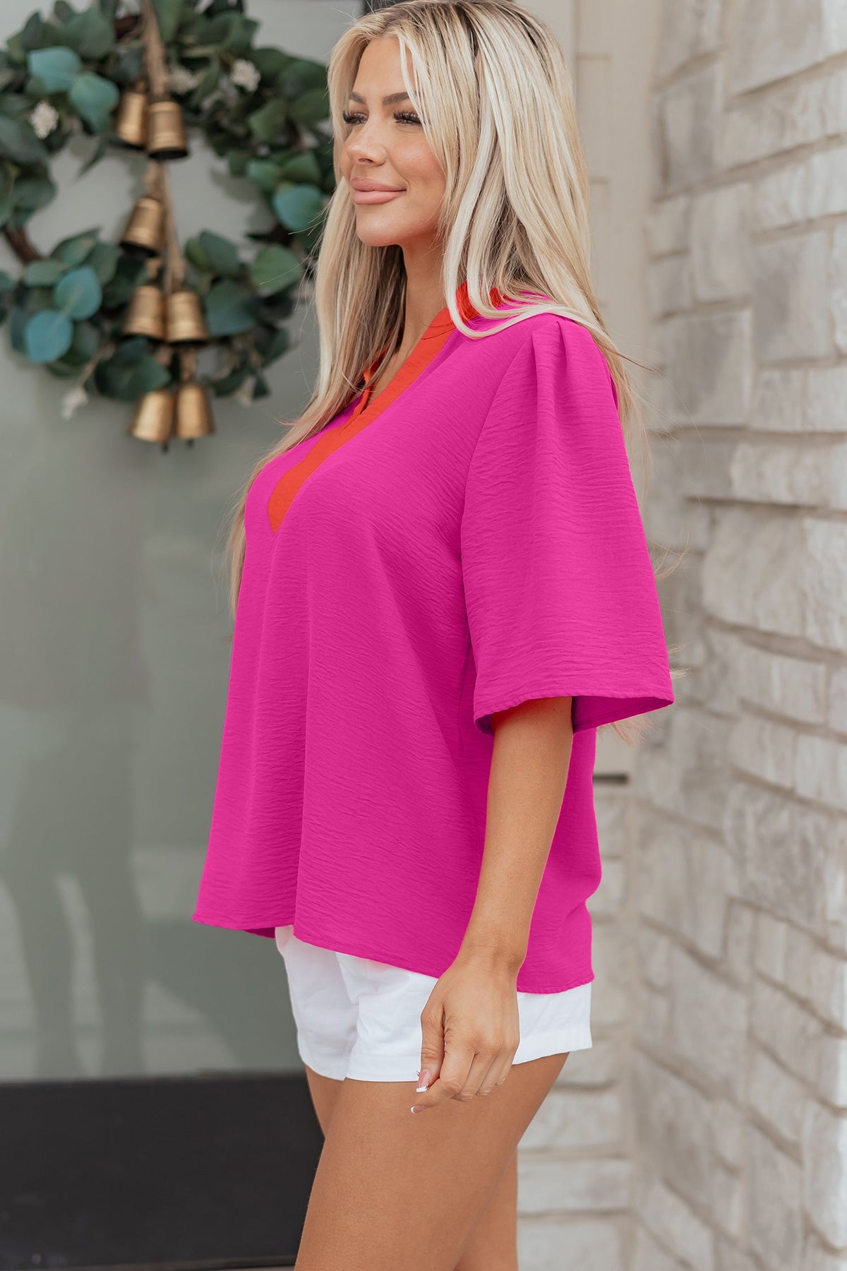 Top a Maniche Corte Ampie con Scollo a V Color Block Rosso Rosa