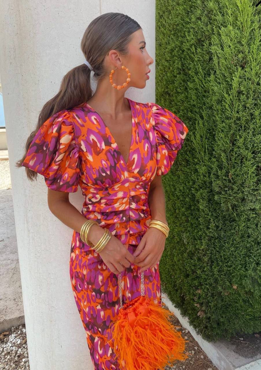 Abito da Donna Gwen – Design Audace e Colori Vibranti per un Look Estivo Chic